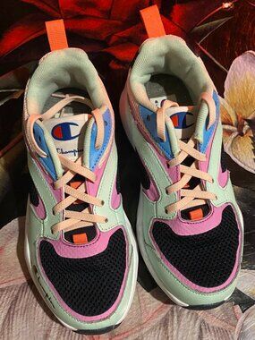 6W Multicolor Champion Sneakers